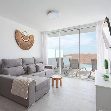 Mandarina Villa *